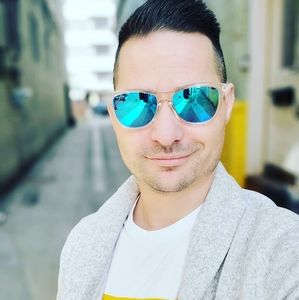 Meet your Posher, Joshua